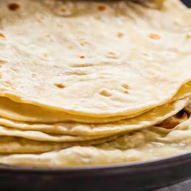 Order of 3 flour tortillas.